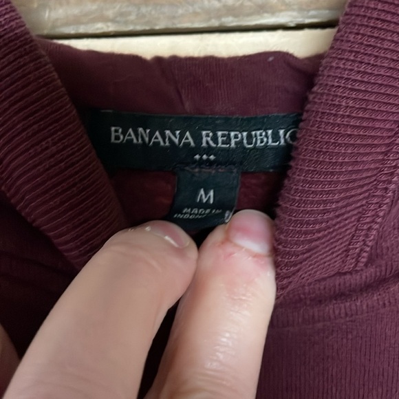 Banana Republic size medium cranberry color hoodie sweatshirt with pockets - Picture 6 of 8